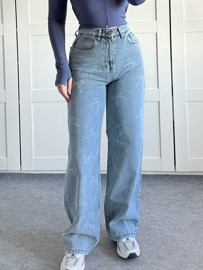 Relaxed Bow Washed Jeans