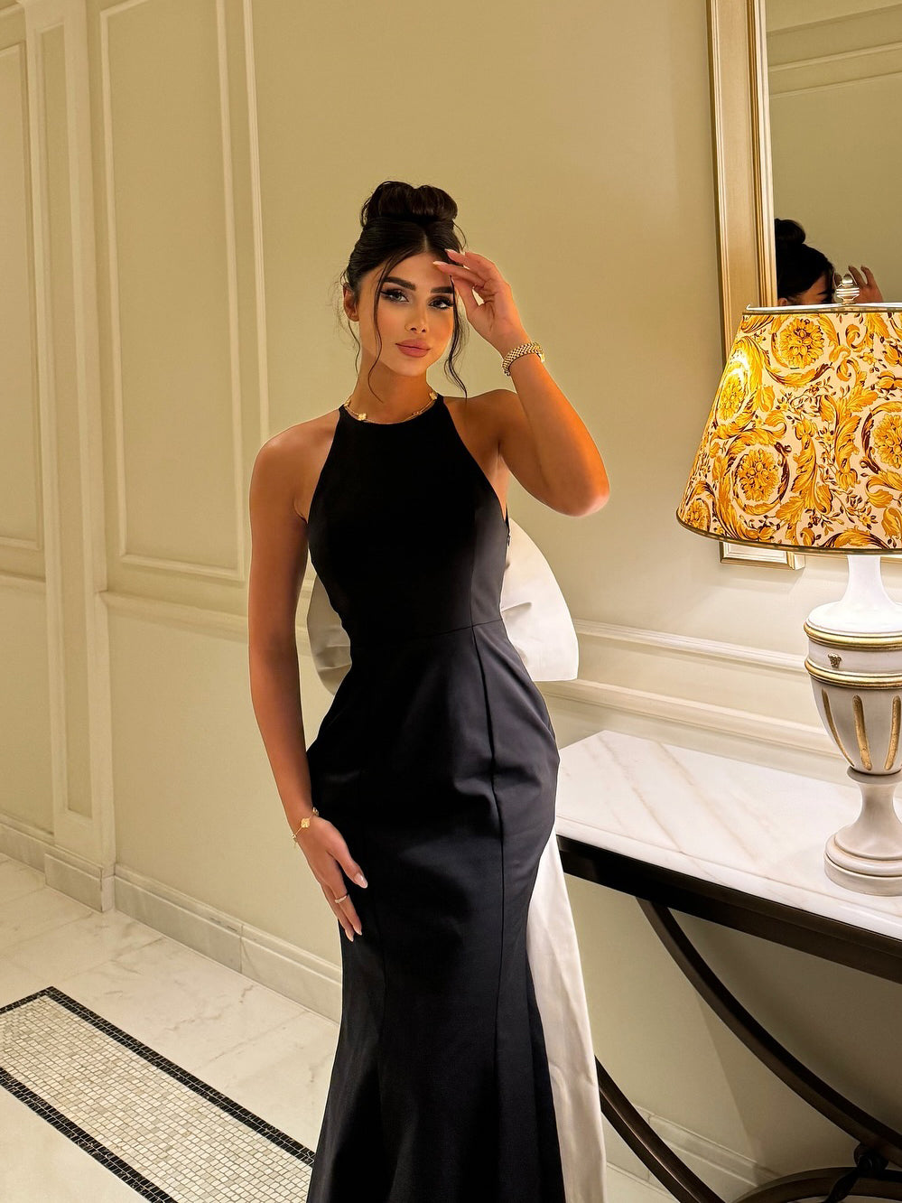 Sleeveless Contrast Bow Maxi Dress